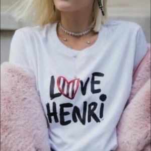 Henri Bendel “Love Henri” white T-shirt sz S/M